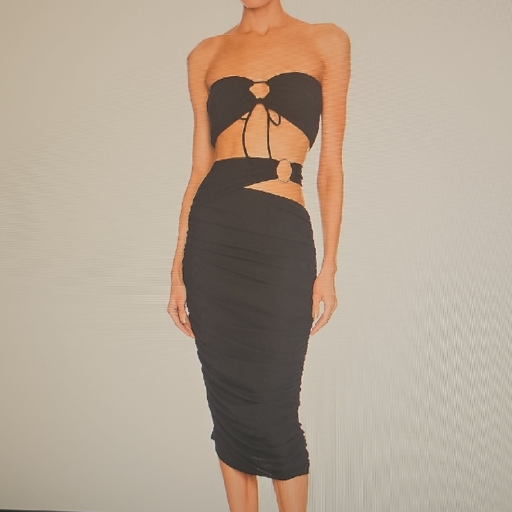 Kayla Elegant Black Ruched Skirt  size small - Picture 4 of 4